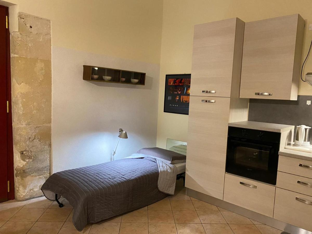Casa Charleston In Palazzo Nobiliare Al Duomo Apartment ปาโดวา ภายนอก รูปภาพ