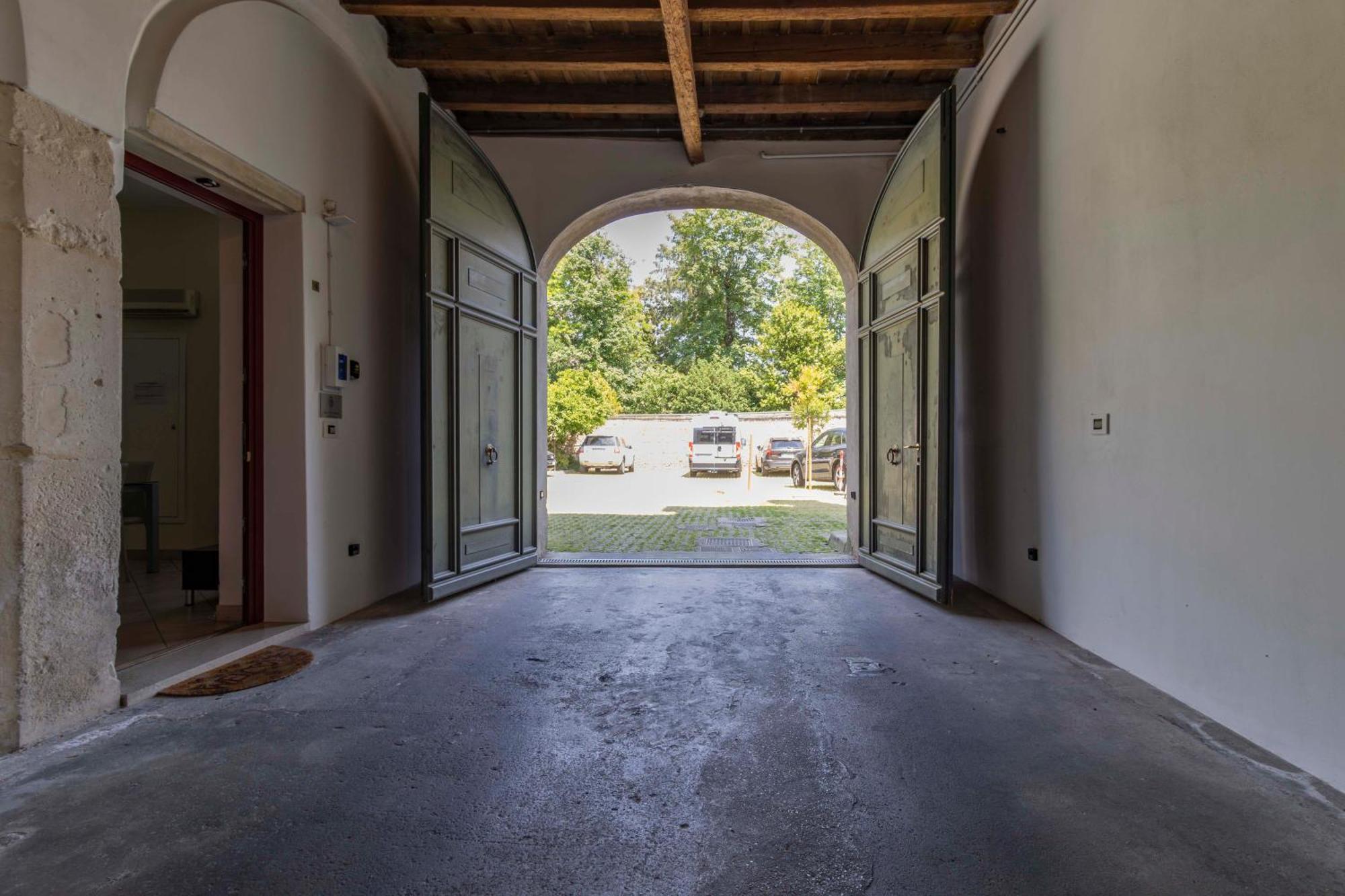 Casa Charleston In Palazzo Nobiliare Al Duomo Apartment ปาโดวา ภายนอก รูปภาพ
